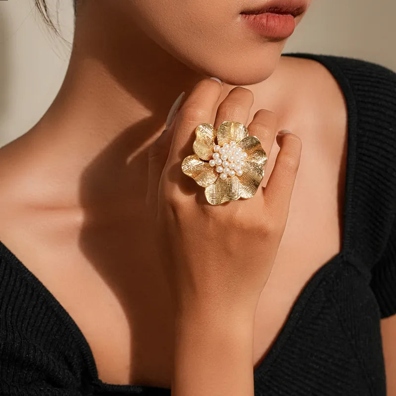Classical Vintage Style Flower Alloy Women's Open Rings