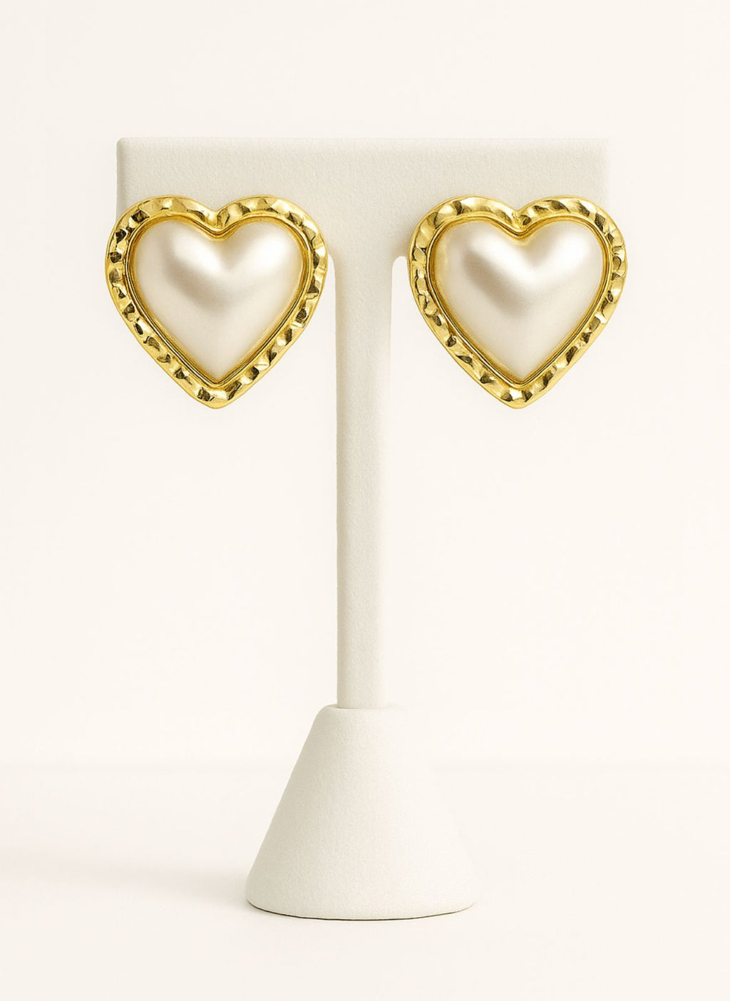 Amora Pearl Heart Studs Romance Collection